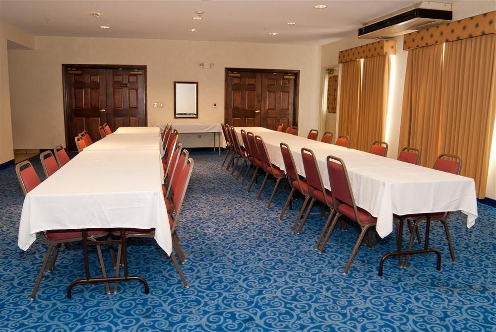Countryside Inn And Suites Mount Orab Facilities photo