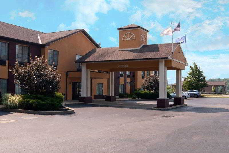 Countryside Inn And Suites Mount Orab Exterior photo